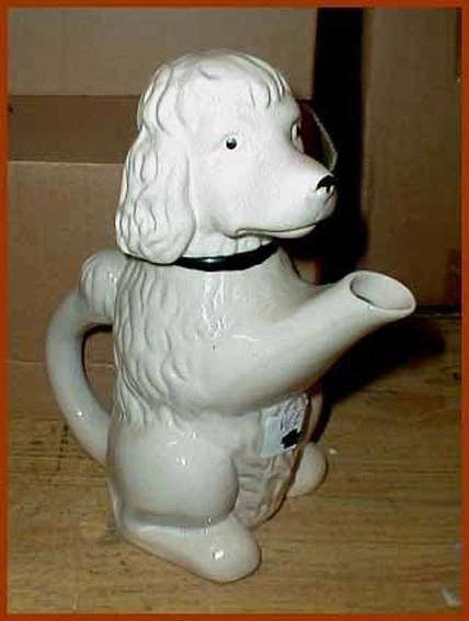 Porzellan Figur Kanne Figurenkanne Teekanne Sammelkanne Hund Pudel WEN12